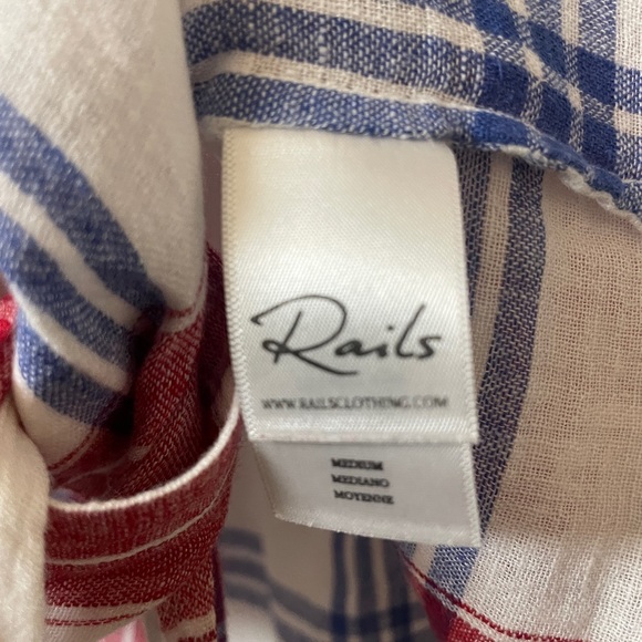 Rails Amelie button down Carmine Blue White size medium, excellent condition - Picture 3 of 8